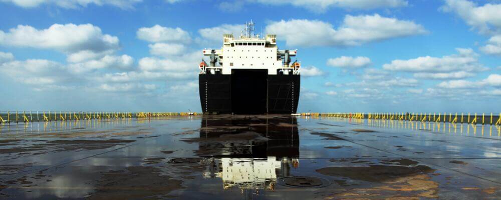 50,000 DWT semi-submersible heavy-lift vessel